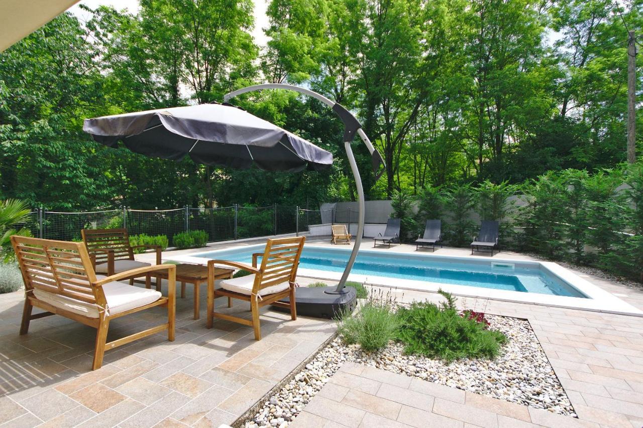 Holiday House With Pool Čavle Εξωτερικό φωτογραφία
